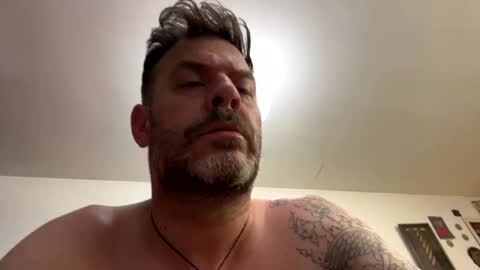 Snapshot of blueylouie8383 chatting on February 24, 2025, 1:24 am Blueyloey online show from February 24, 2025, 1:24 am