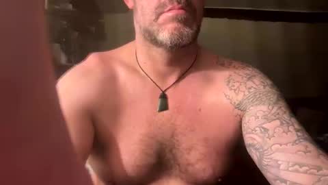 Snapshot of blueylouie8383 chatting on November 27, 2025, 4:14 am Blueyloey online show from November 27, 2025, 4:14 am