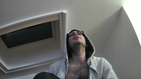 bo22222222 online show from March 4, 2026, 6:58 pm