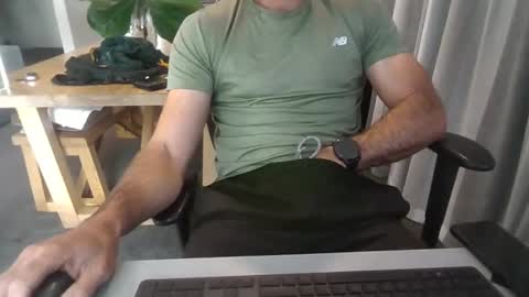 Snapshot of bob337733 chatting on April 11, 2026, 12:15 am bob337733 online show from April 11, 2026, 12:15 am