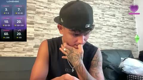 Bob  INDEPENDENT MODEL online show from March 25, 2026, 6:36 pm