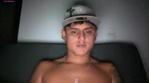 Snapshot of bob_pettersonn chatting on June 6, 2026, 4:28 am Bob INDEPENDENT MODEL online show from June 6, 2026, 4:28 am