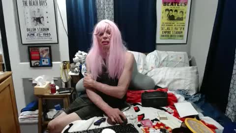 Bobbi online show from October 10, 2025, 2:54 am