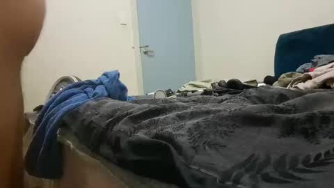 bobby_00x00 online show from March 2, 2026, 6:25 am