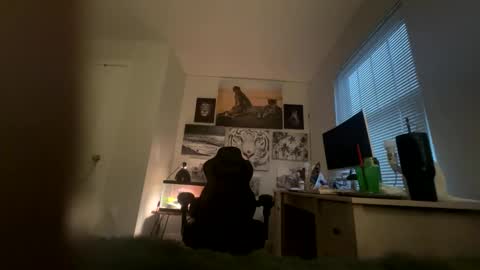 Luv bug  online show from March 27, 2026, 12:05 pm