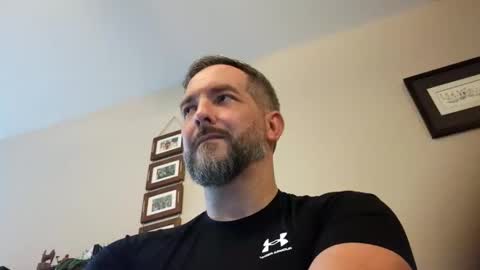 Snapshot of bobchmw chatting on May 22, 2026, 12:55 pm Bobchmw online show from May 22, 2026, 12:55 pm