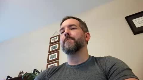 Snapshot of bobchmw chatting on June 1, 2026, 4:09 pm Bobchmw online show from June 1, 2026, 4:09 pm