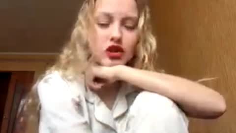 Snapshot of bobettesplane chatting on March 31, 2026, 8:59 am Nina online show from March 31, 2026, 8:59 am