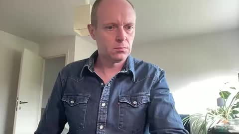 ask me online show from October 31, 2025, 11:22 am