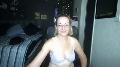 Snapshot of boeslaboes chatting on January 9, 2025, 5:22 pm Ningifun couple online show from January 9, 2025, 5:22 pm