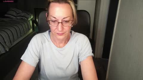 Snapshot of boeslaboes chatting on September 20, 2025, 3:46 pm Ningifun couple online show from September 20, 2025, 3:46 pm