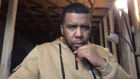 Bogarcon234 online show from October 16, 2025, 6:09 pm