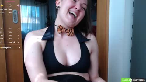 Snapshot of bon_appetits69 chatting on March 3, 2025, 11:44 am Luthien online show from March 3, 2025, 11:44 am