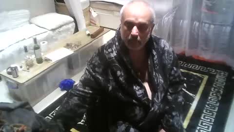 bondgally online show from November 1, 2025, 6:04 am