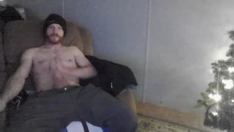 Snapshot of bone_daddy_4u chatting on December 28, 2024, 3:04 pm Bone daddy online show from December 28, 2024, 3:04 pm