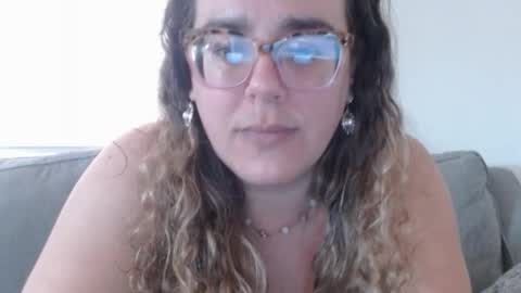 Snapshot of bongmamabear chatting on May 26, 2026, 4:14 pm bongmamabear online show from May 26, 2026, 4:14 pm