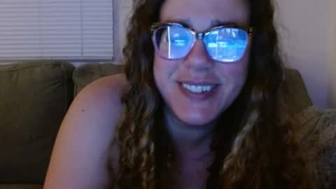 Snapshot of bongmamabear chatting on June 3, 2026, 10:51 am bongmamabear online show from June 3, 2026, 10:51 am