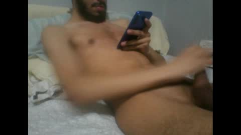 Snapshot of bonnie_021 chatting on December 18, 2024, 4:42 am bonnie_021 online show from December 18, 2024, 4:42 am