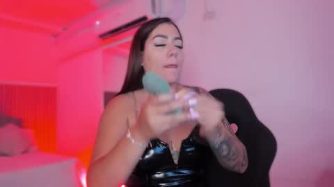 Bonnie  online show from February 15, 2026, 11:30 am