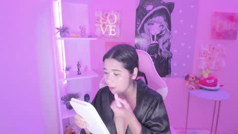 Bonnie online show from February 24, 2025, 12:37 pm