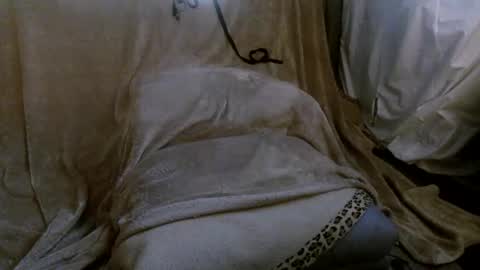 bonnieanclyde09 online show from October 16, 2025, 5:36 pm