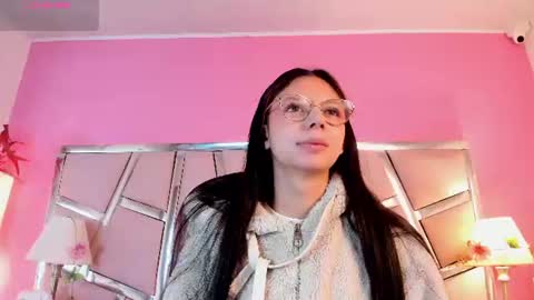 Bonnie  online show from July 9, 2026, 11:36 am