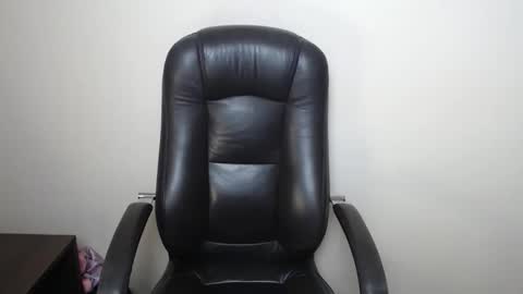 Bonnie online show from February 13, 2026, 10:11 am