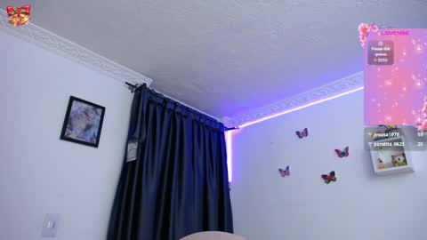 Soffy Brooks Independent model online show from April 10, 2026, 4:39 am