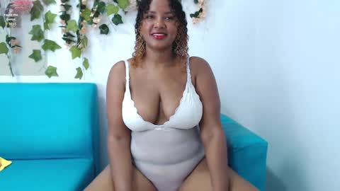 Snapshot of bonnydopson chatting on December 20, 2024, 8:12 pm Bonny Dopson online show from December 20, 2024, 8:12 pm