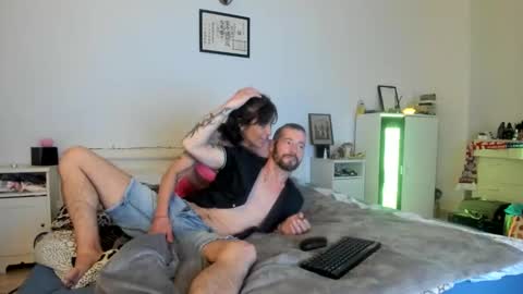 BonnyeClydee online show from April 18, 2026, 6:06 am