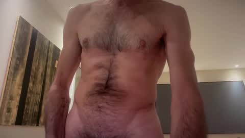Snapshot of bonzo21 chatting on April 22, 2026, 8:32 pm bonzo21 online show from April 22, 2026, 8:32 pm