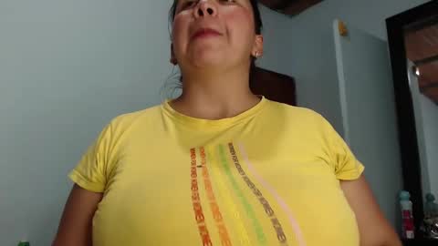 Luciana independent model online show from February 11, 2025, 3:29 am