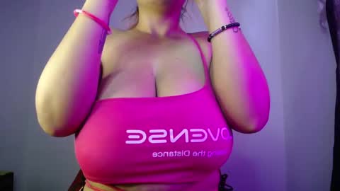 KIM     online show from October 8, 2025, 7:11 pm