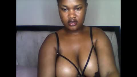 Snapshot of boobylicious012 chatting on April 30, 2026, 7:47 am boobylicious012 online show from April 30, 2026, 7:47 am