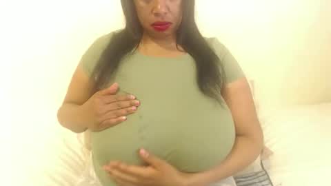 boobyqueen online show from October 26, 2025, 5:13 am