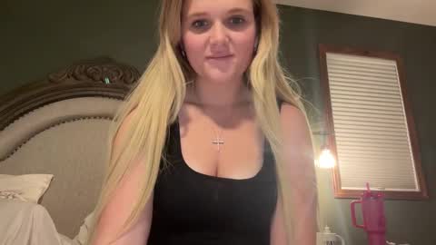 Snapshot of booksnlooksgirl chatting on December 2, 2024, 4:09 am booksnlooksgirl online show from December 2, 2024, 4:09 am