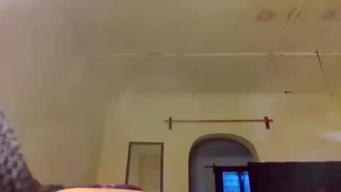 bootie_caramel online show from October 2, 2025, 8:10 am