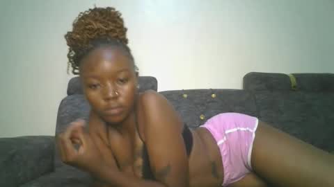 bootybabe0 online show from February 19, 2026, 10:06 pm