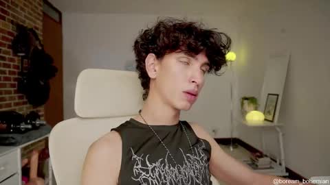 Bream online show from November 28, 2025, 3:14 pm