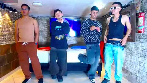 THOMAS AND DAMIAND online show from September 22, 2025, 4:47 am