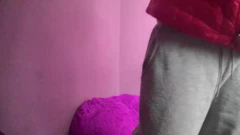 Snapshot of boss_playa98 chatting on March 25, 2026, 2:01 pm boss_playa98 online show from March 25, 2026, 2:01 pm