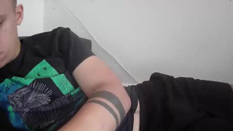 Snapshot of botisz01 chatting on October 13, 2025, 12:05 pm botisz01 online show from October 13, 2025, 12:05 pm