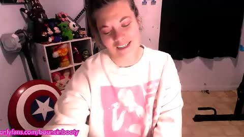 Snapshot of bouncinbooty chatting on October 31, 2025, 4:13 am Pumpkin Butt online show from October 31, 2025, 4:13 am