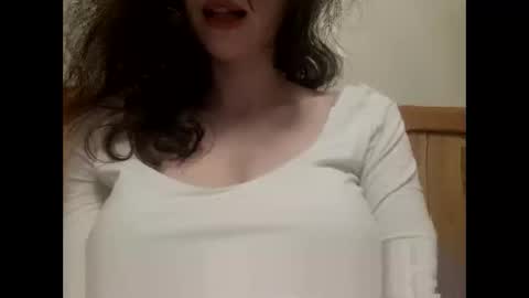 Bouncy Queen Majesty online show from June 1, 2026, 7:15 pm