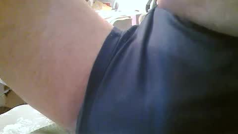 Snapshot of bourbon1965 chatting on May 29, 2026, 12:14 pm Bourbon online show from May 29, 2026, 12:14 pm