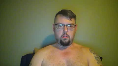 bowtieguy84 online show from April 13, 2026, 5:46 am