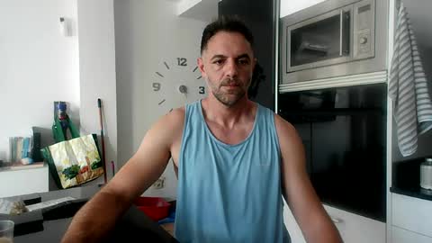 Snapshot of boxing___spf chatting on July 8, 2026, 2:10 pm boxing___spf online show from July 8, 2026, 2:10 pm