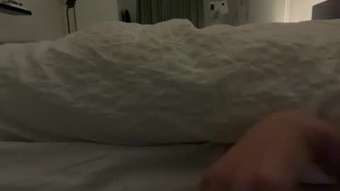 BoyNL online show from November 1, 2025, 7:16 pm