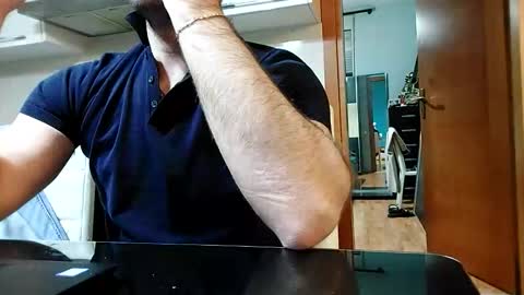 Snapshot of boy_aroundtheworld chatting on November 24, 2025, 3:45 pm Dan online show from November 24, 2025, 3:45 pm