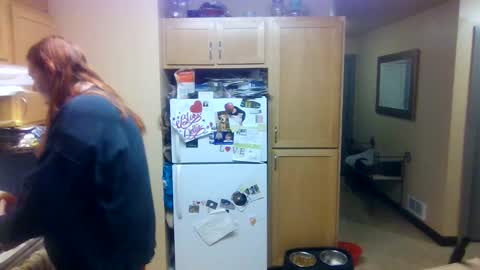 clay online show from November 26, 2025, 12:22 am